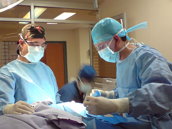 Dr. Armando Torres Castillo
