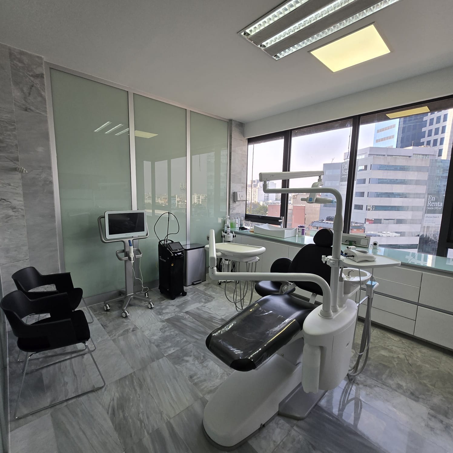 Dr. Armando Torres Castillo clinic photo