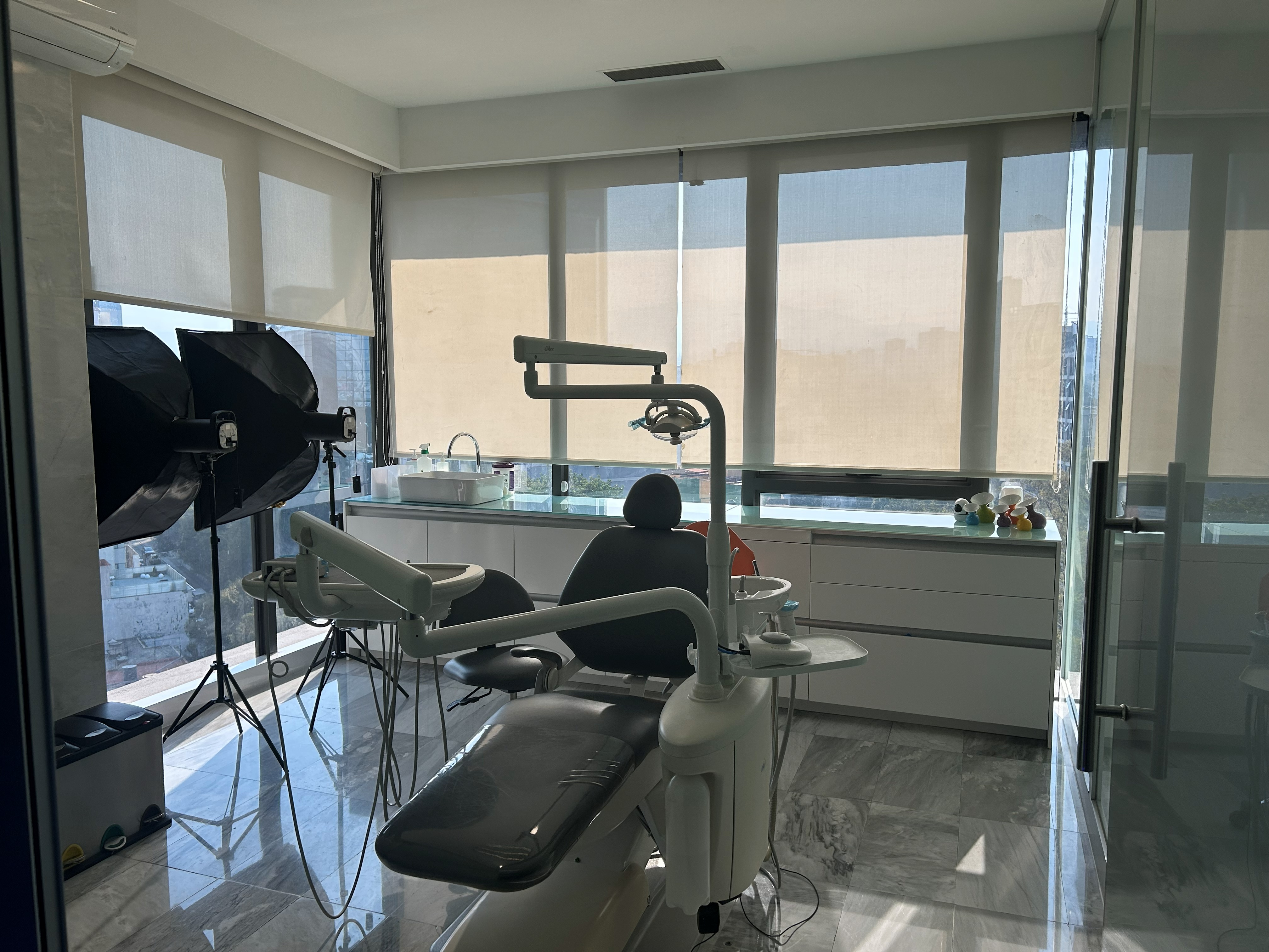 Dr. Armando Torres Castillo clinic photo